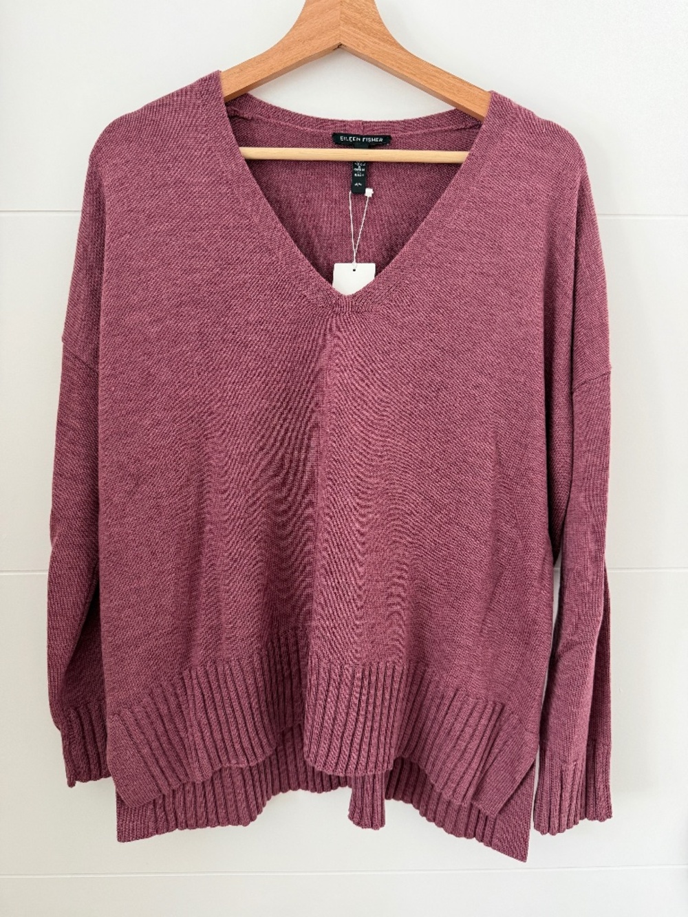 NWT Eileen Fisher 100% Extra Fine Merino Wool V-Neck Box Top Sweater Mauve M - Picture 1 of 5